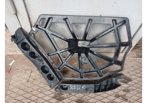 Кронштейн заднього бампера правий Renault Grand Scenic III, 850440008R
